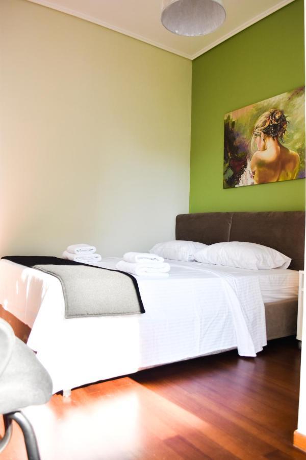 Βright Walled Designed Apt in Glyfada Center Αθήνα Εξωτερικό φωτογραφία