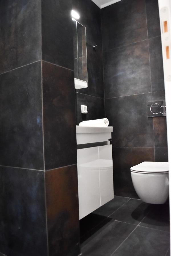 Βright Walled Designed Apt in Glyfada Center Αθήνα Εξωτερικό φωτογραφία