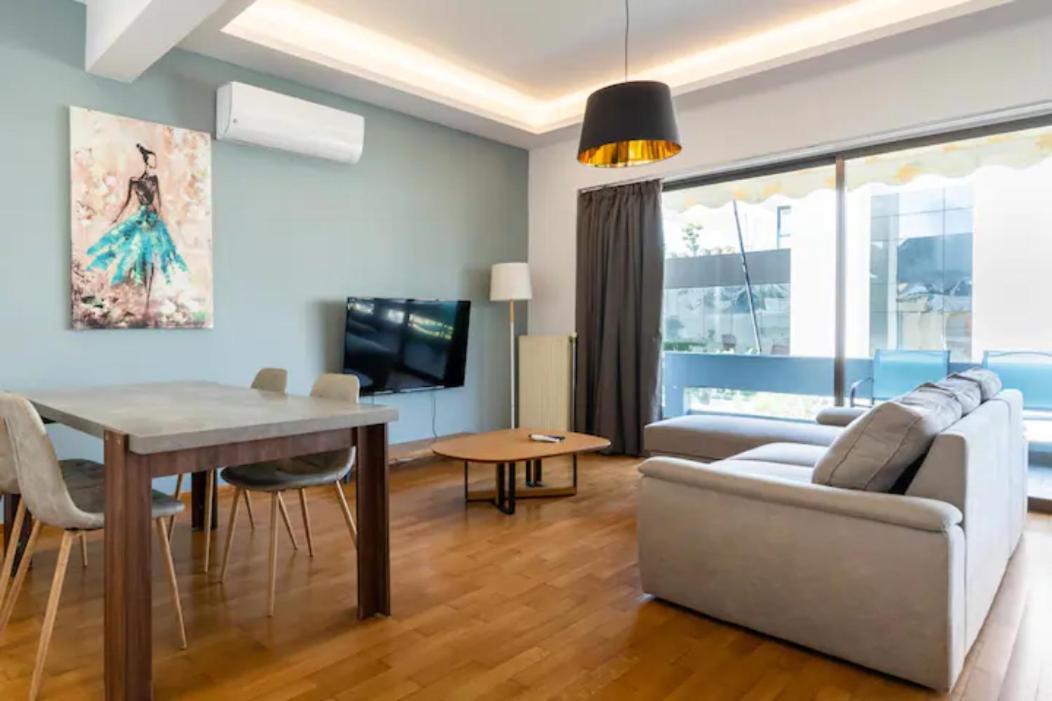 Βright Walled Designed Apt in Glyfada Center Αθήνα Εξωτερικό φωτογραφία